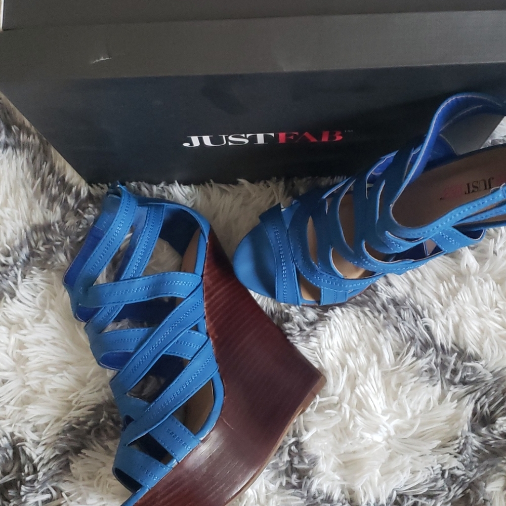 Shoes - Picture 2 of 2